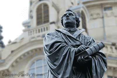 Martin Luther statue