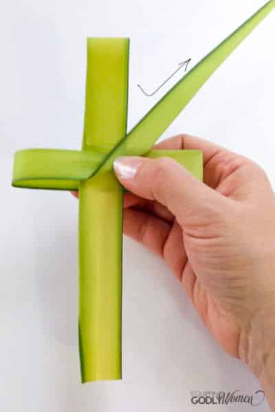 How to Make a Palm Cross Step 6