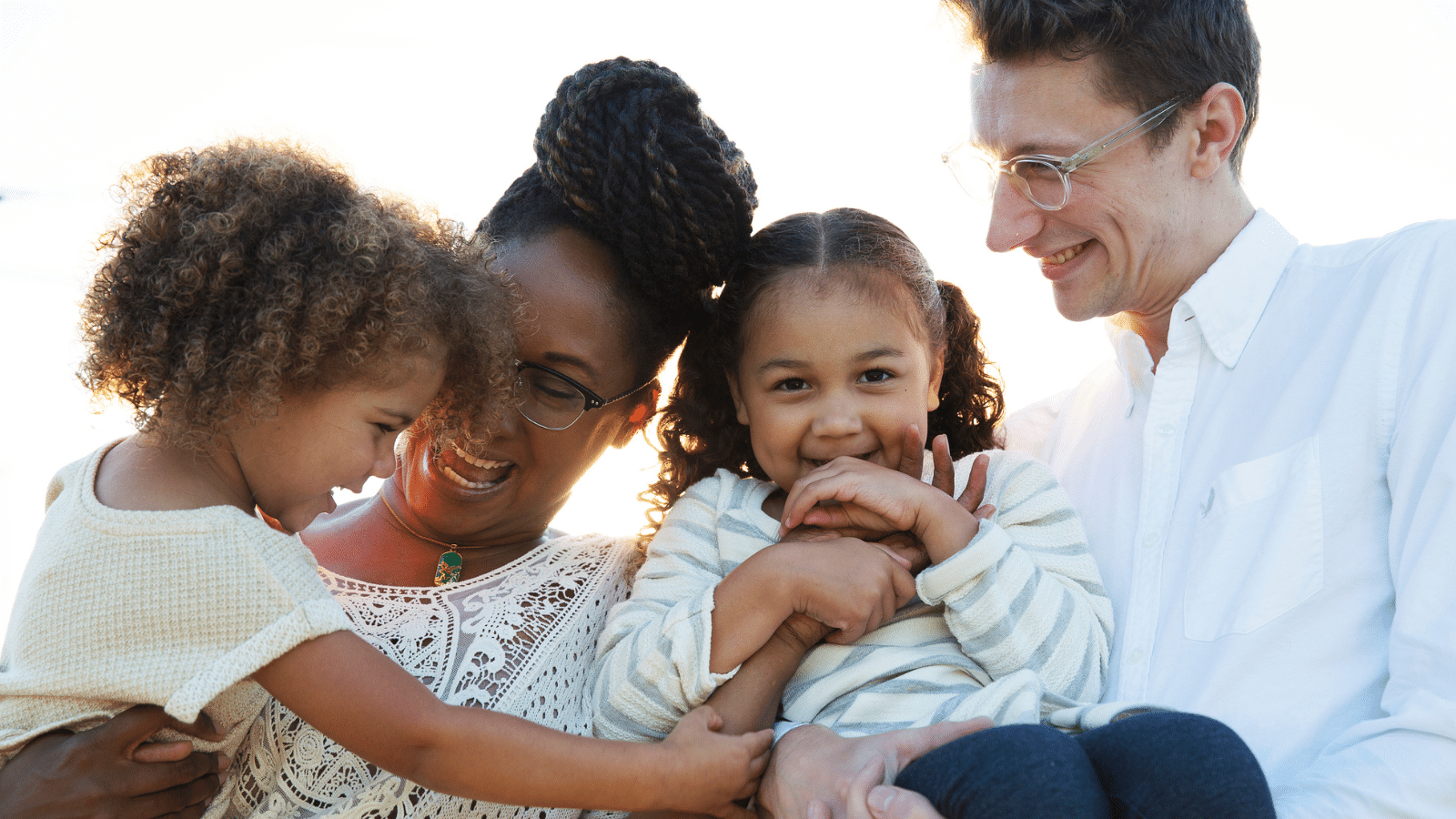 A family with one parent and five kids.